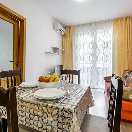 Apartment Elevator 1bdr With Wifi On 5 Floor Ve